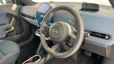 MINI Aceman 135kW E Classic 43kWh 5dr Auto Electric Hatchback